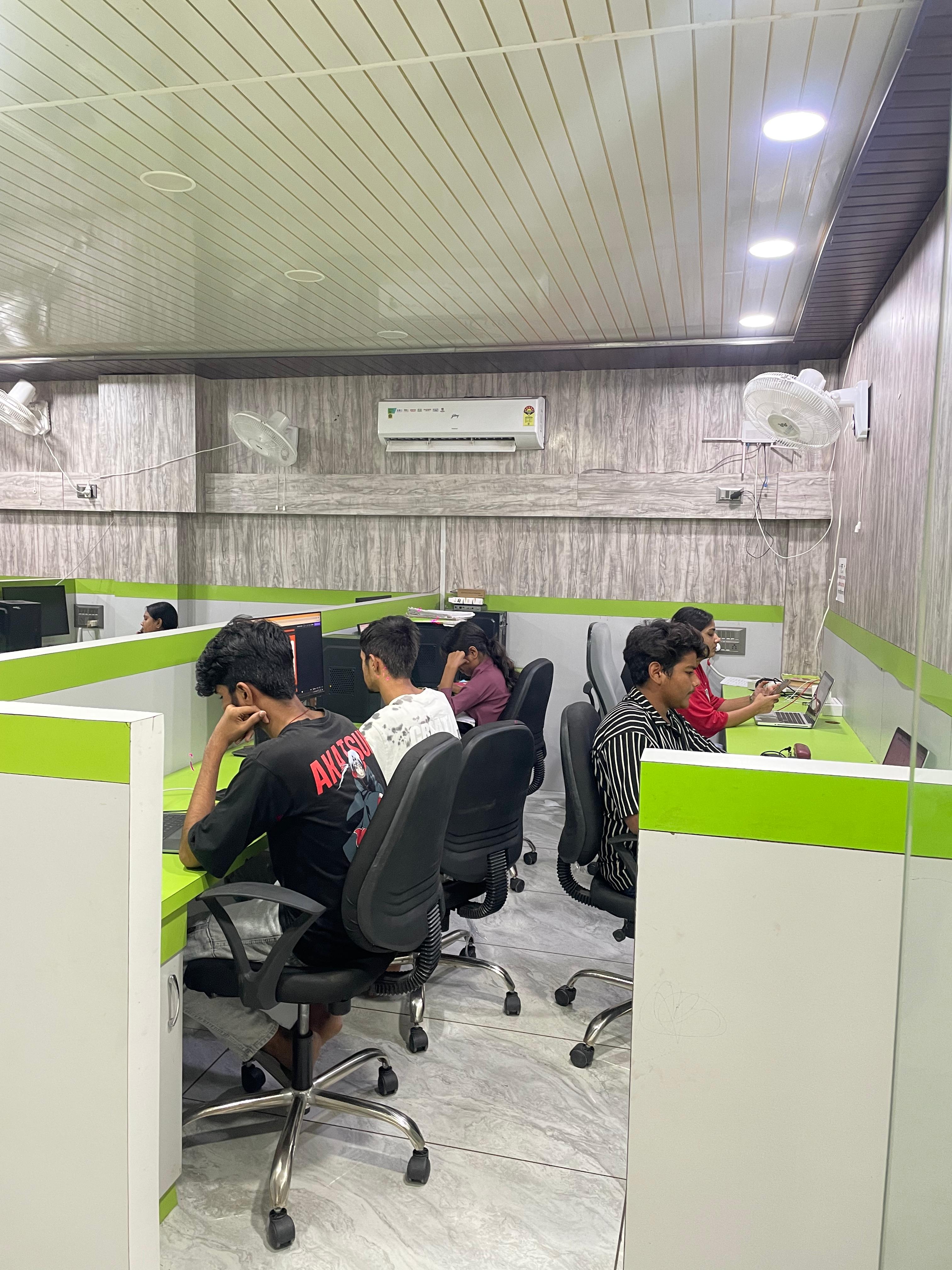 GyanKamao Office